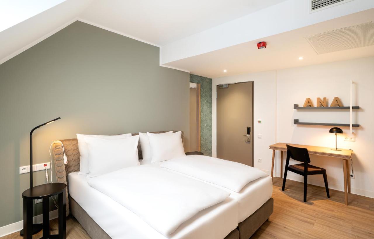 Elaya Center Hotel 3*