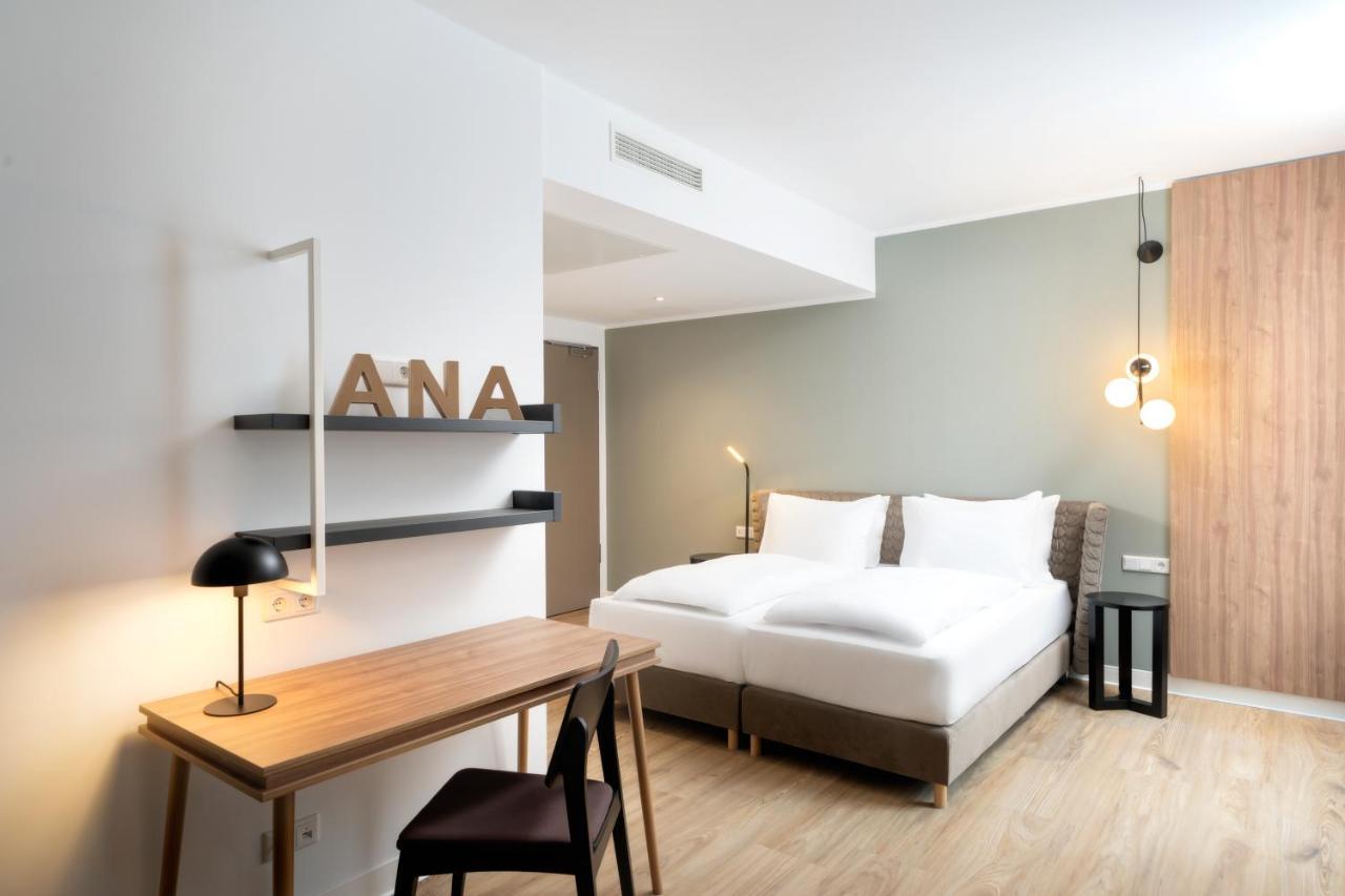 Elaya Center 3*